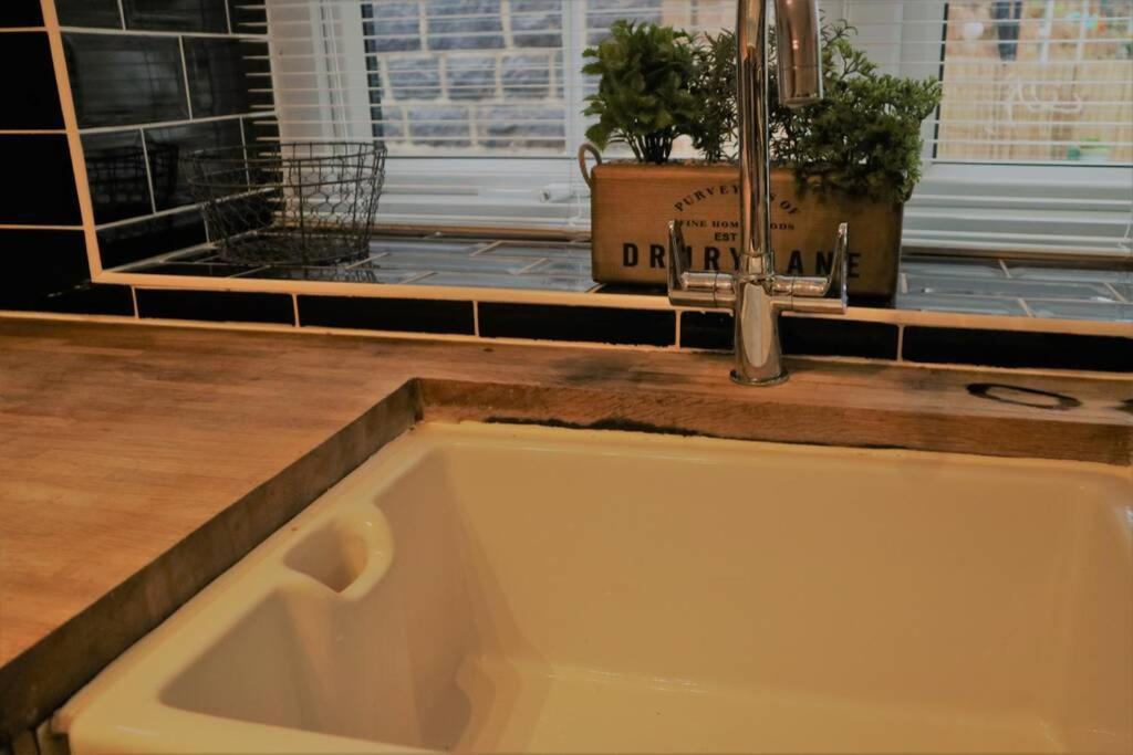 Mews Cottage Харогейт Екстериор снимка